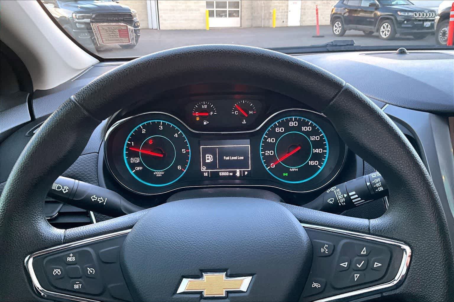 Used 2018 Chevrolet Cruze LT FWD image 18