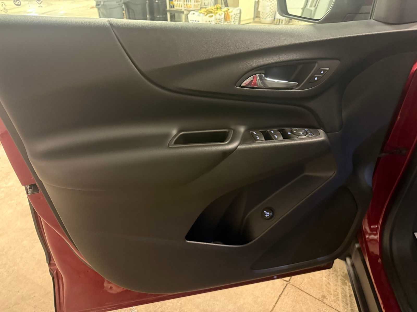 Used 2020 Chevrolet Equinox LT FWD image 20
