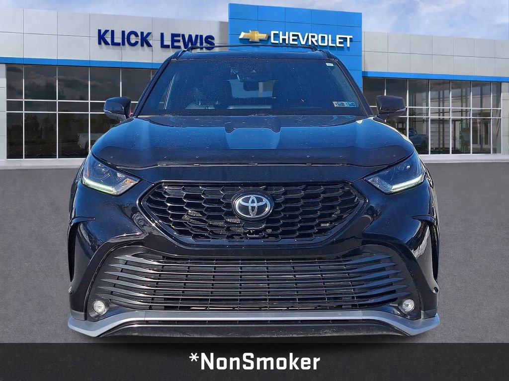 Used 2021 Toyota Highlander XSE image 2