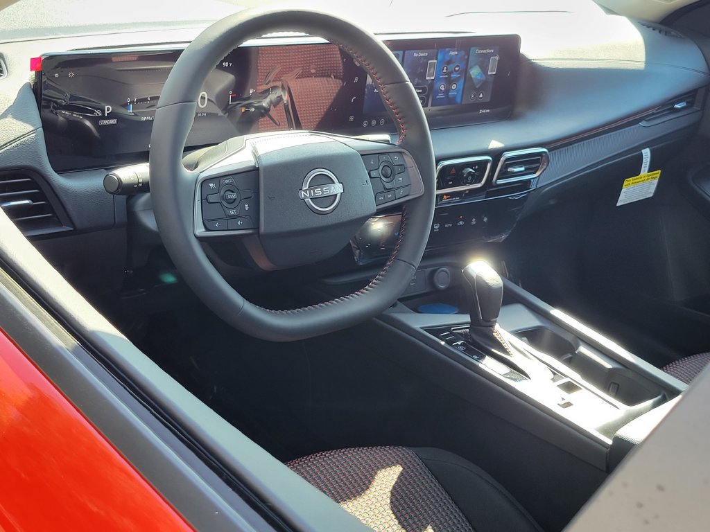 New 2027 Nissan Sentra SR w/ Floor Mat Package FWD image 4