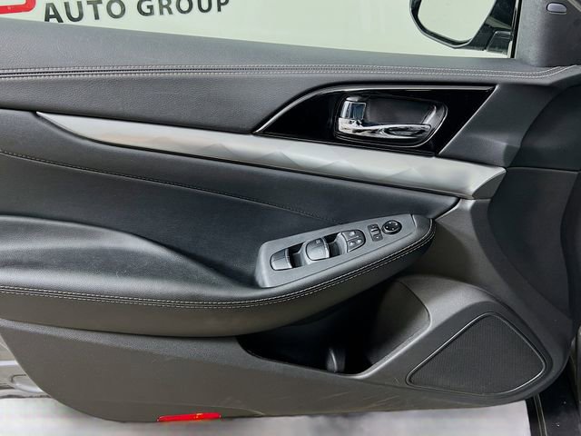 Used 2023 Nissan Maxima SV w/ Floor Mat Group image 31