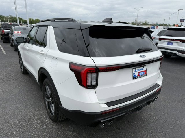 Used 2025 Ford Explorer ST image 6