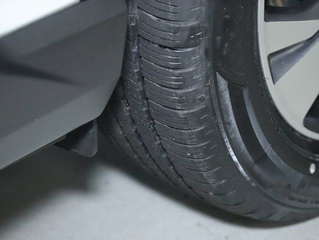 Certified 2025 Subaru Ascent Premium image 39