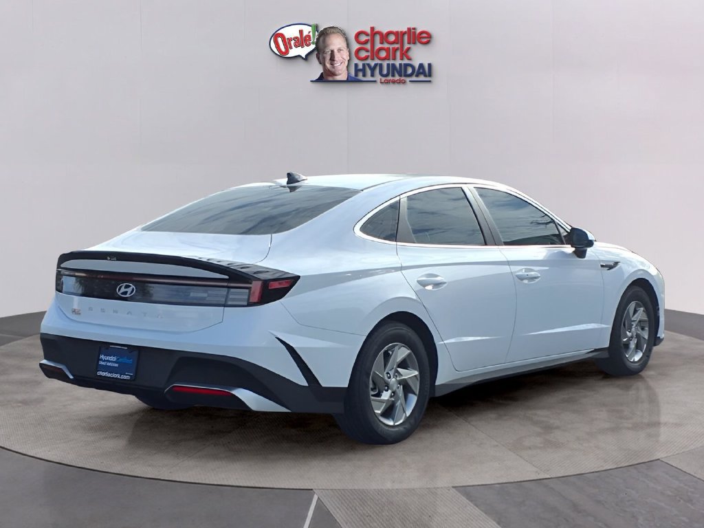 Used 2026 Hyundai Sonata SE FWD image 5