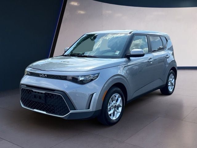 Certified 2025 Kia Soul LX w/ LX Technology Package
