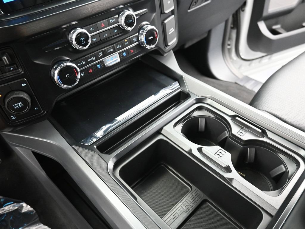 New 2026 Ford F250 Lariat w/ Chrome Package image 14