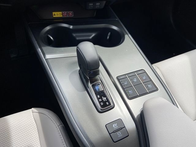 New 2026 Lexus UX 300h AWD image 19