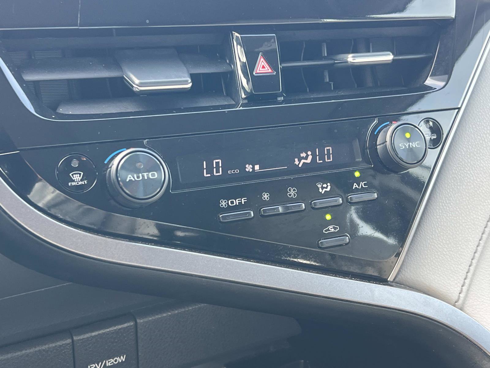 Used 2023 Toyota Camry XLE image 15