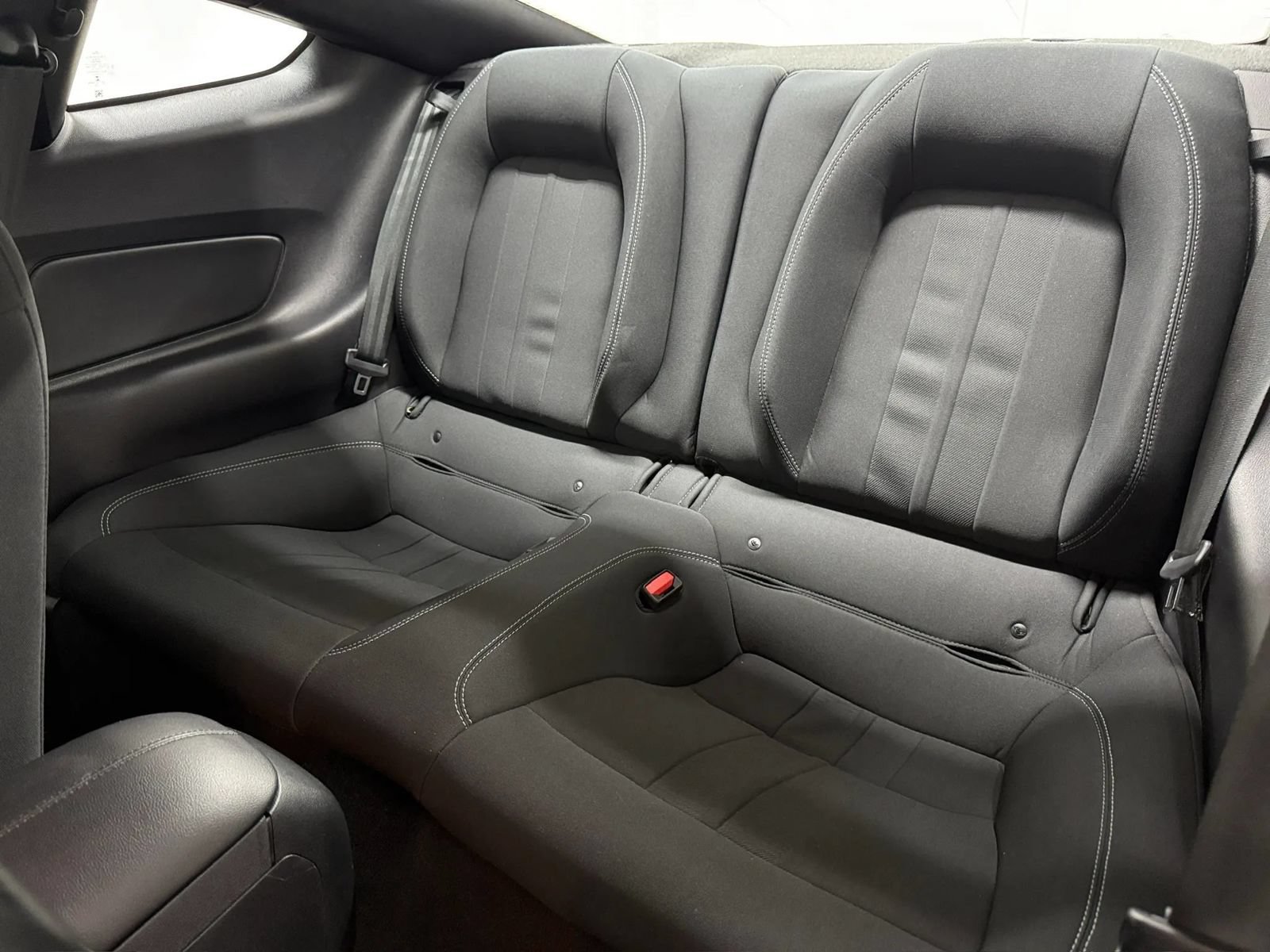 Used 2022 Ford Mustang GT RWD image 12
