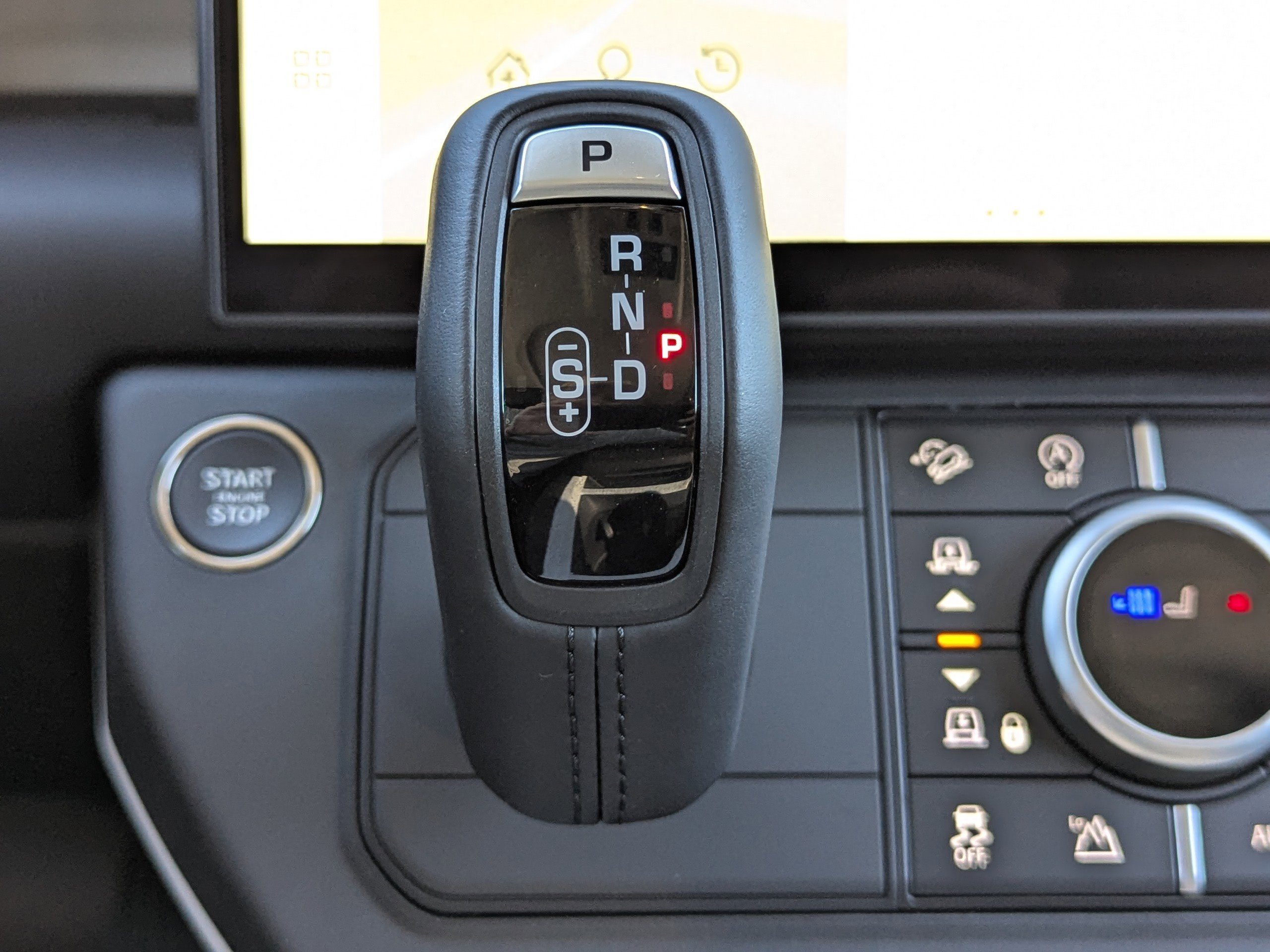 New 2026 Land Rover Defender 110 S image 29