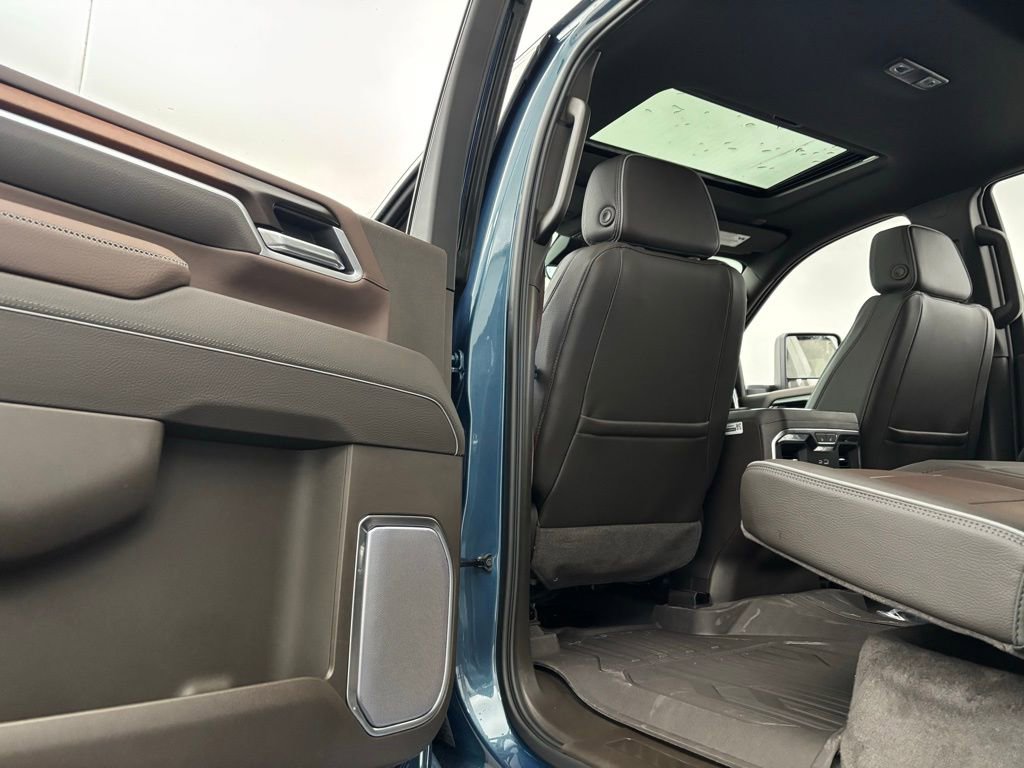 New 2026 GMC Sierra 2500 Denali w/ Denali Reserve Package image 40
