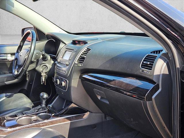 Used 2015 Kia Sorento LX image 21