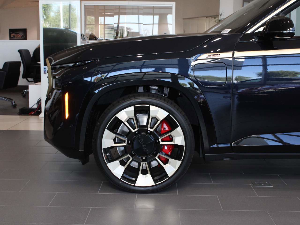 New 2026 BMW XM Label Red image 4