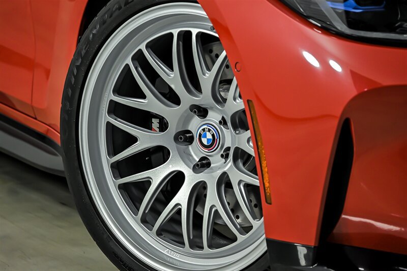 Used 2021 BMW M4 Coupe w/ Executive Package RWD image 3