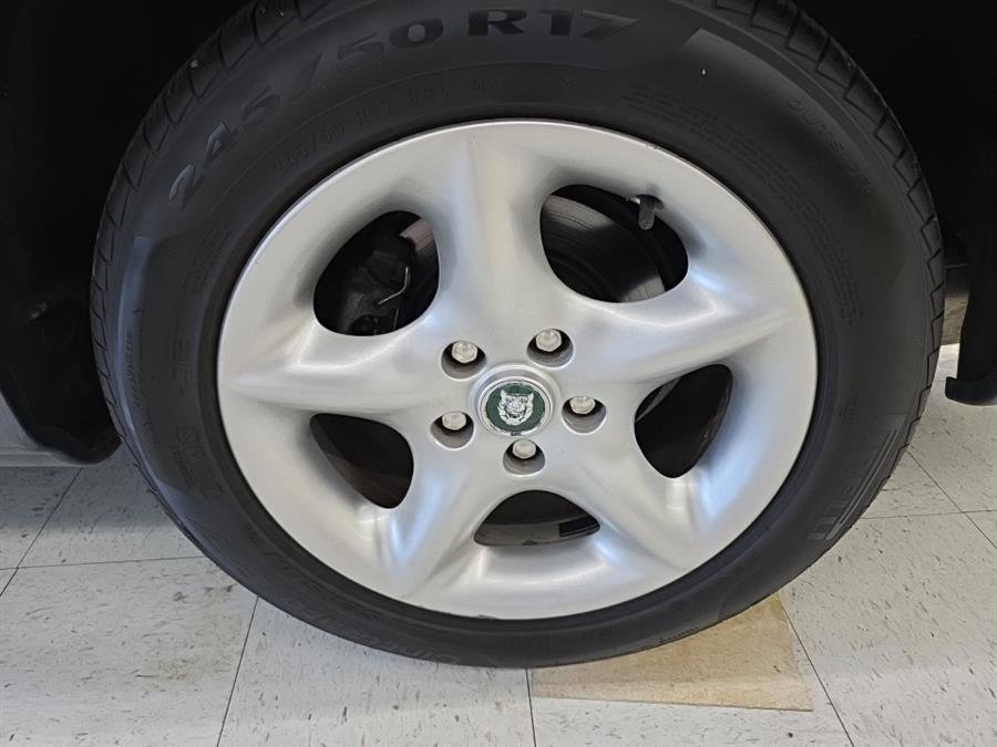 Used 2000 Jaguar XK8 Convertible image 27