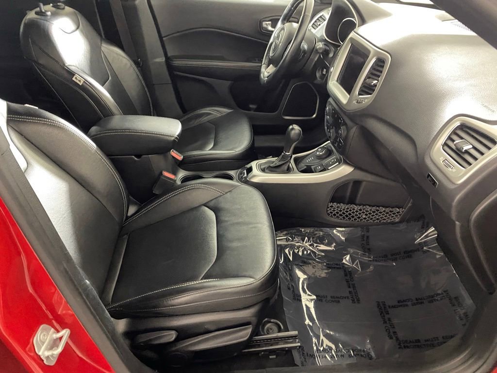 Used 2021 Jeep Compass Latitude AWD/4WD image 28
