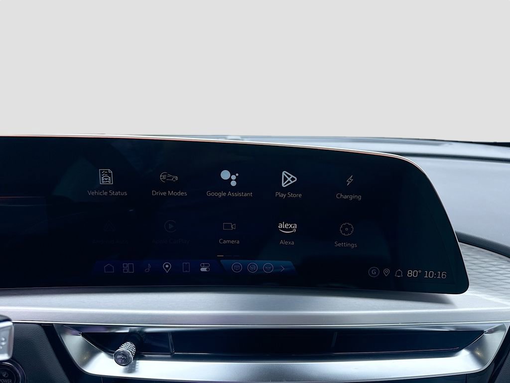 New 2025 Cadillac Lyriq Luxury w/ LPO, Floor Liner Package image 14