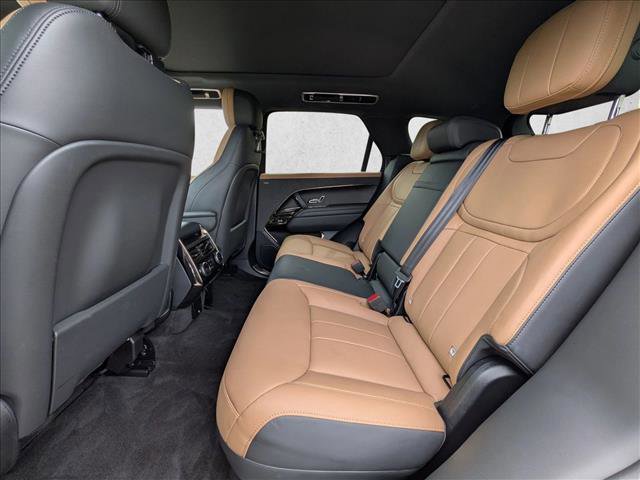 Used 2025 Land Rover Range Rover Sport Dynamic SE AWD/4WD image 16