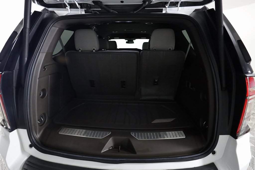 Used 2023 Chevrolet Tahoe Z71 w/ Z71 Off-Road Package image 8