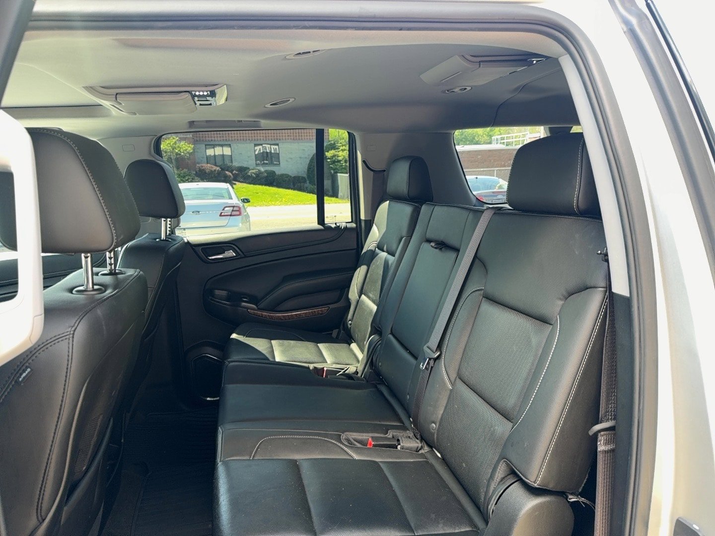 Used 2016 Chevrolet Suburban LTZ AWD/4WD image 14