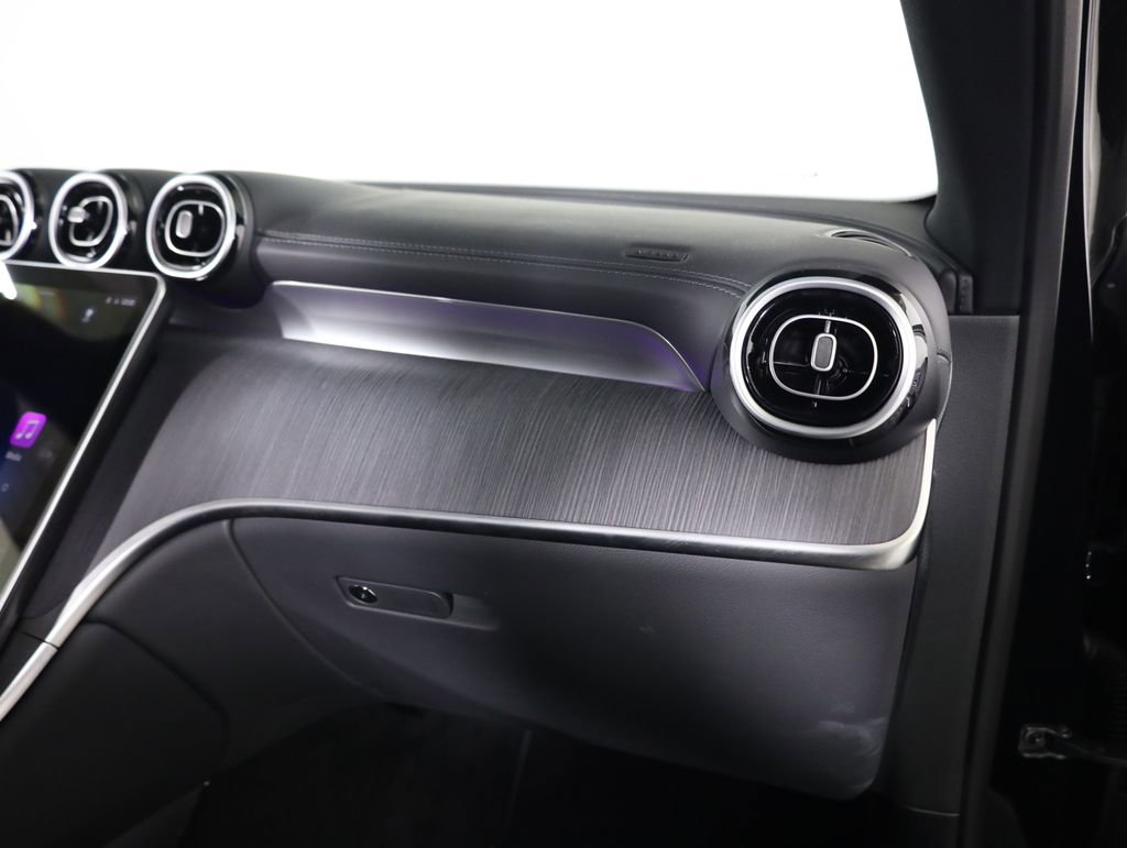 Used 2026 Mercedes-Benz GLC 300 4MATIC image 57