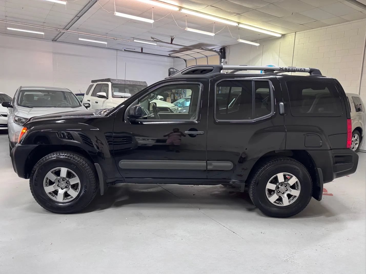 Used 2013 Nissan Xterra PRO-4X AWD/4WD image 6