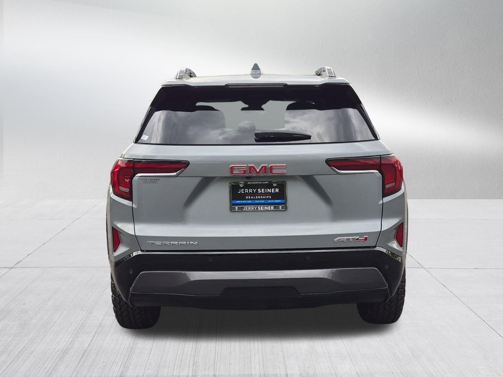 Used 2026 GMC Terrain AT4 w/ Convenience Package III AWD/4WD image 5