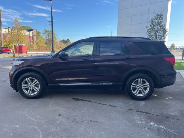 Certified 2023 Ford Explorer XLT w/ Equipment Group 202A image 8