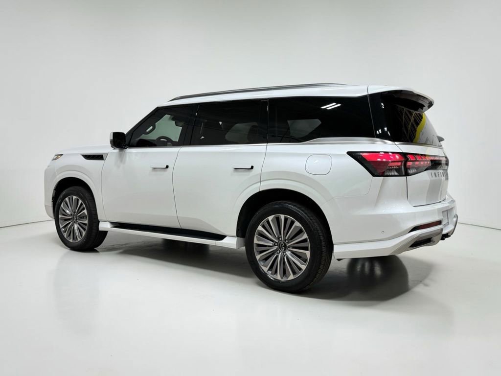 Used 2025 INFINITI QX80 Sensory image 16