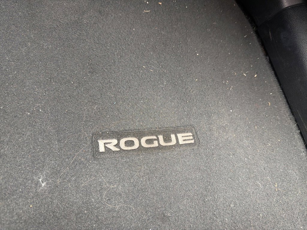 Used 2018 Nissan Rogue SL w/ Premium Package image 20