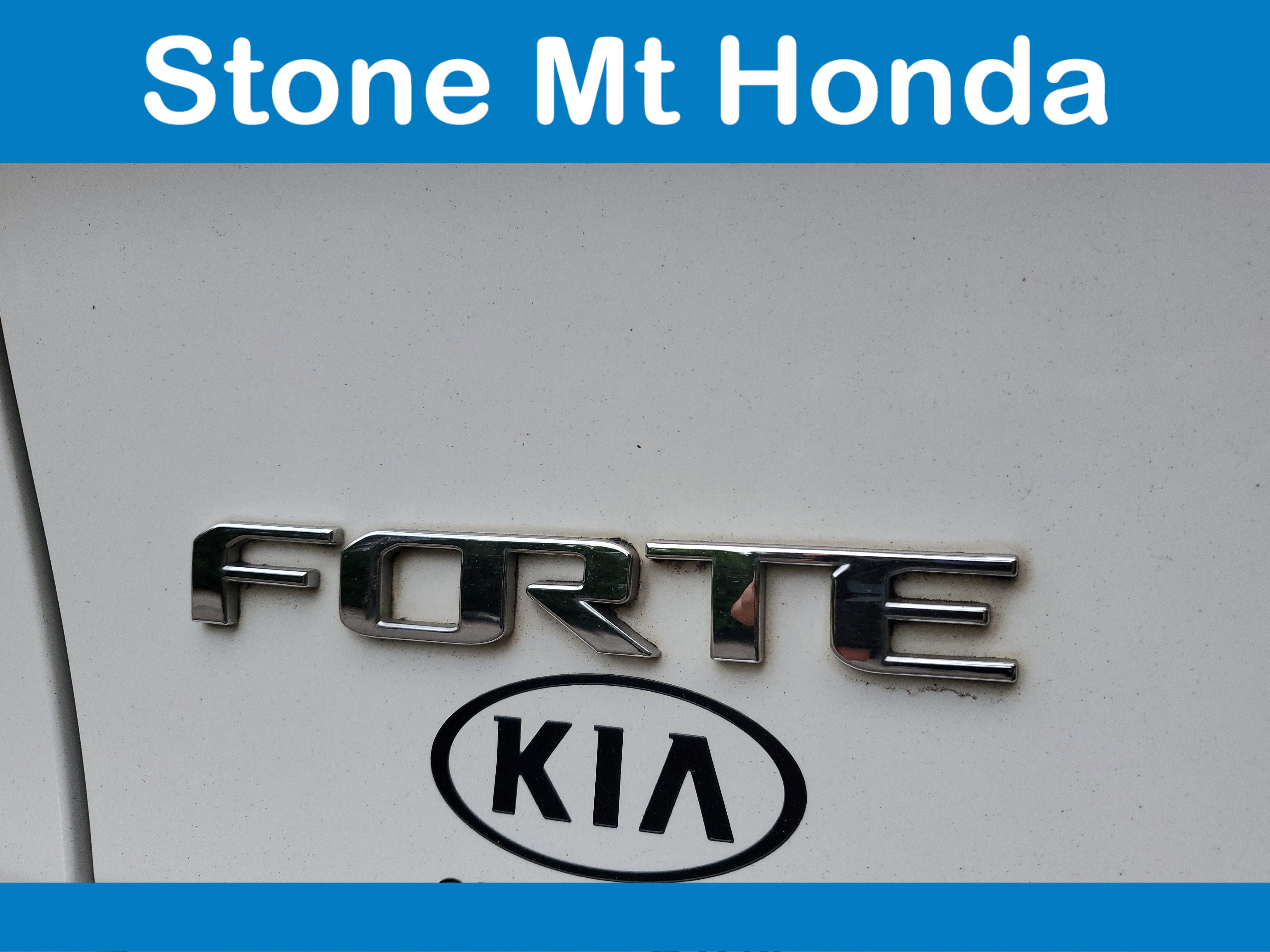 Used 2017 Kia Forte LX FWD image 8