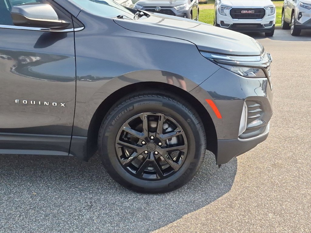 Used 2023 Chevrolet Equinox LT FWD image 11