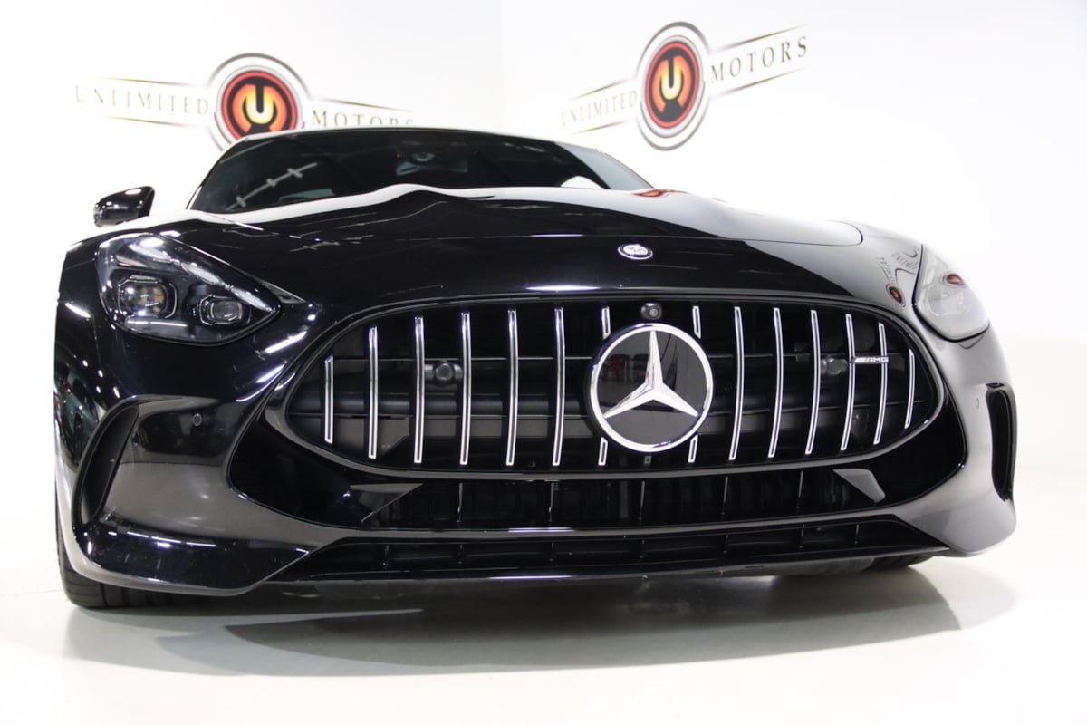 Used 2025 Mercedes-Benz AMG GT 63 image 33