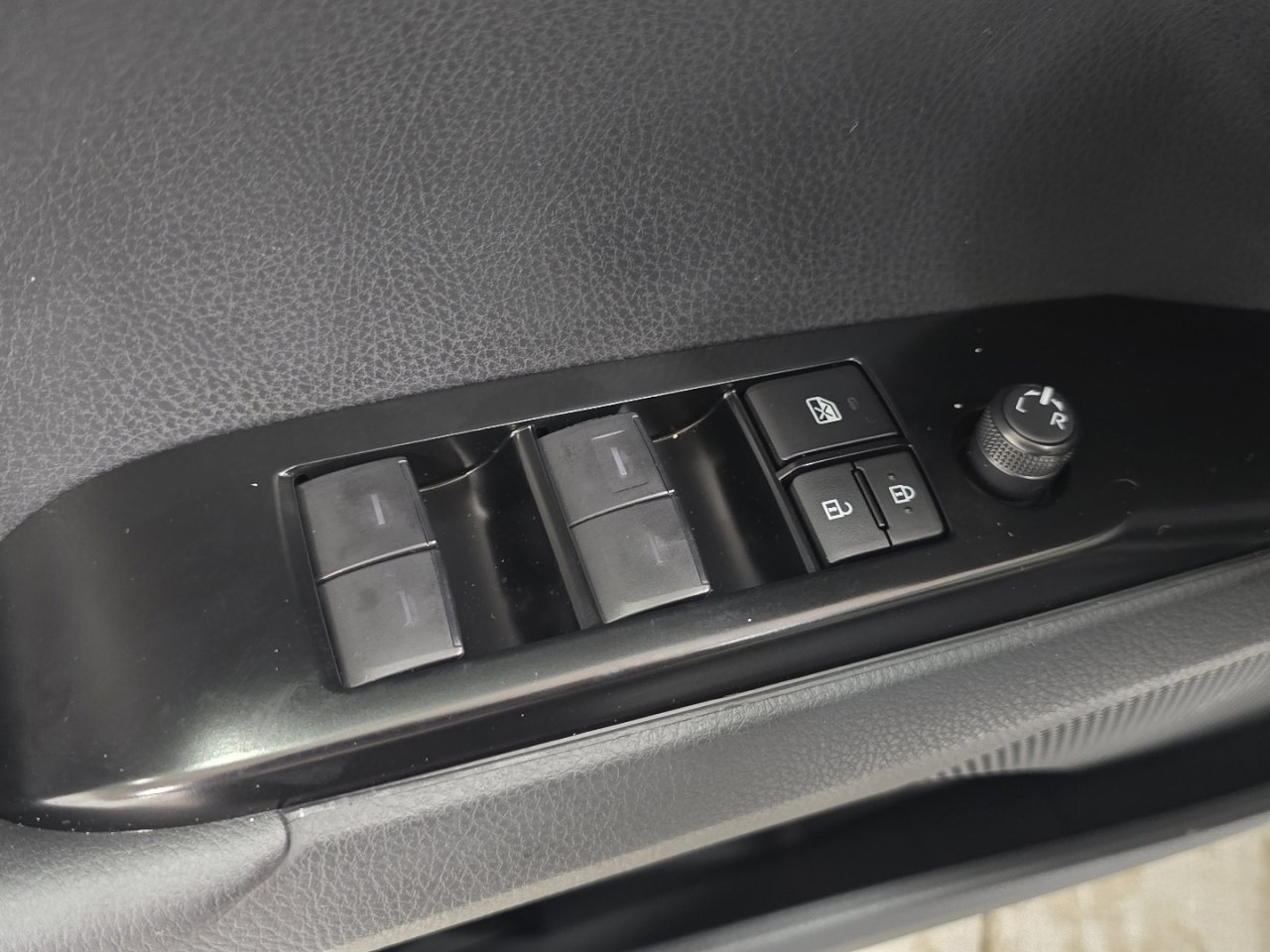 New 2026 Toyota Camry Hybrid image 26