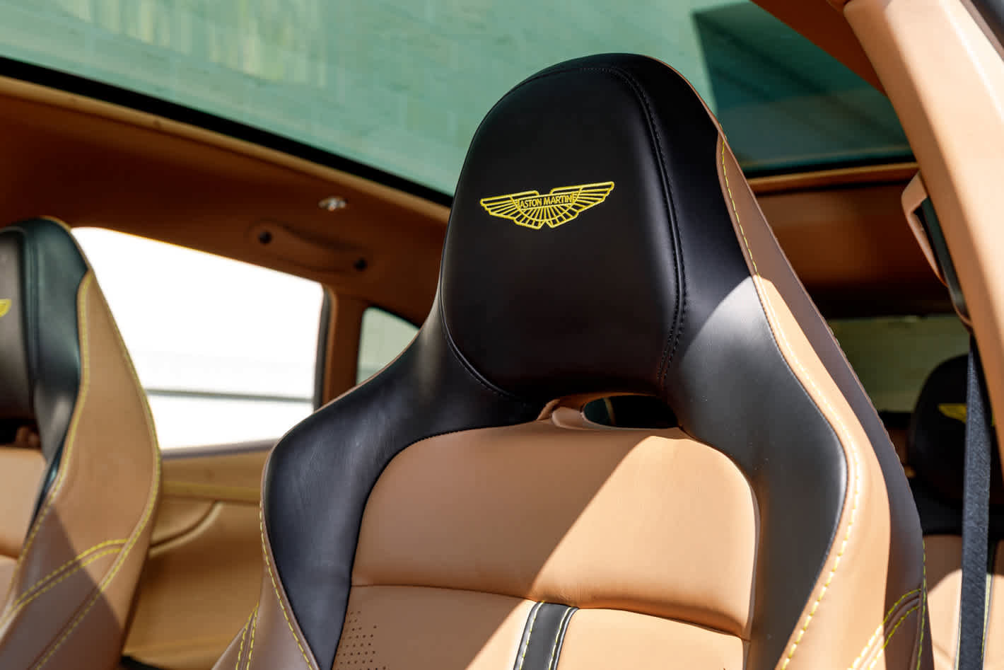 Used 2023 Aston Martin DBX 707 image 5