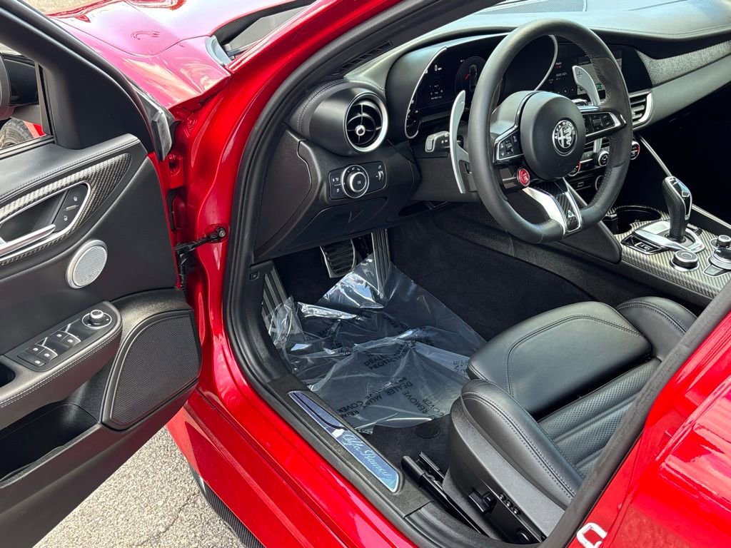 Used 2024 Alfa Romeo Giulia Quadrifoglio w/ Active Assist Plus Package RWD image 10