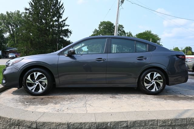 Used 2025 Subaru Legacy Premium AWD/4WD image 8