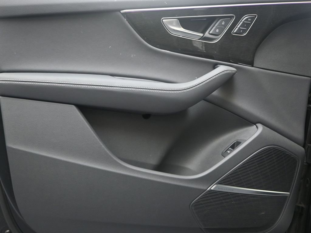 Certified 2025 Audi Q7 2.0T Premium Plus w/ Premium Plus Package image 25