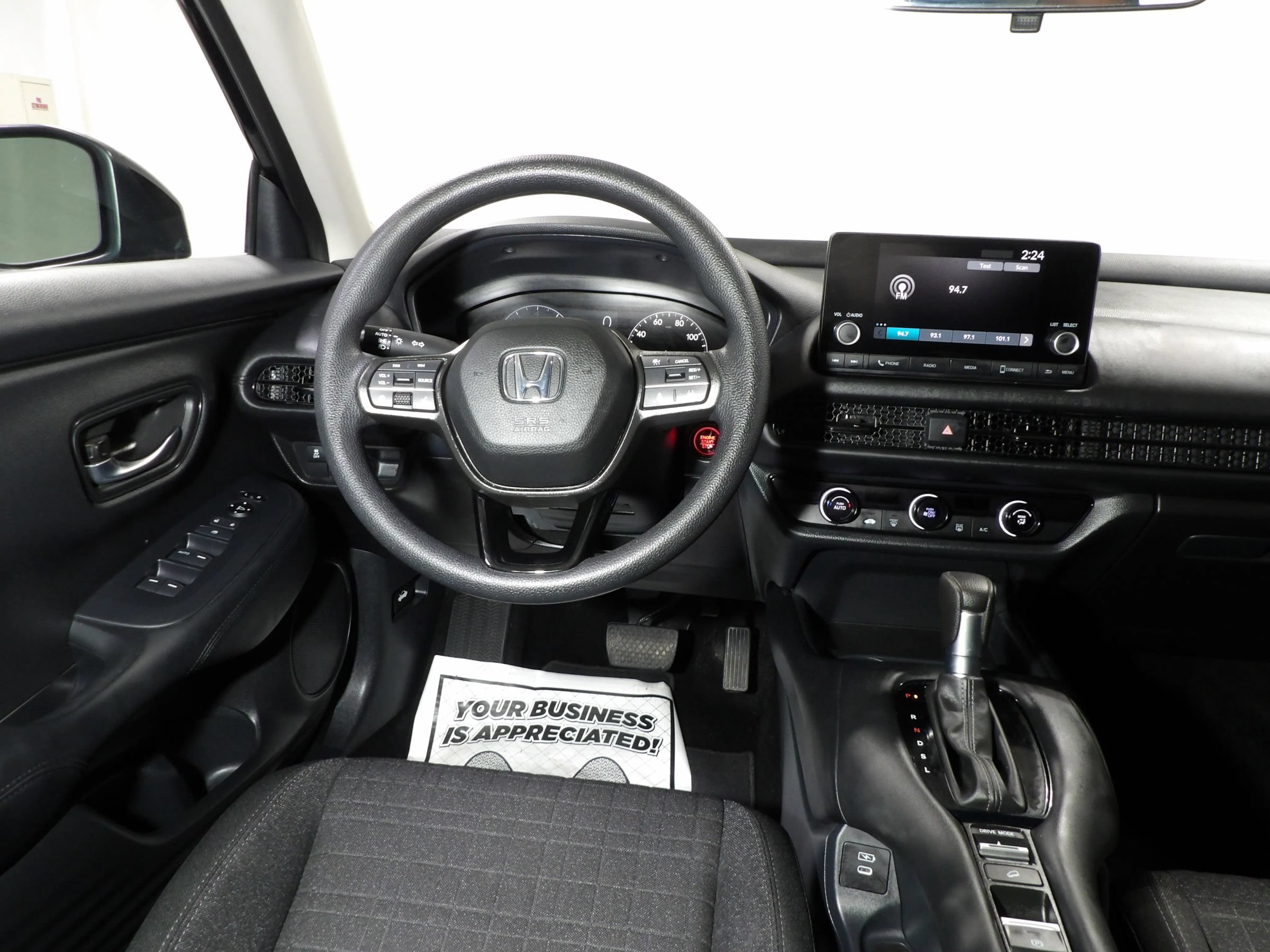 Used 2025 Honda HR-V LX image 12