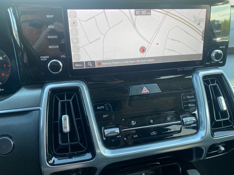 Used 2023 Kia Sorento SX image 21