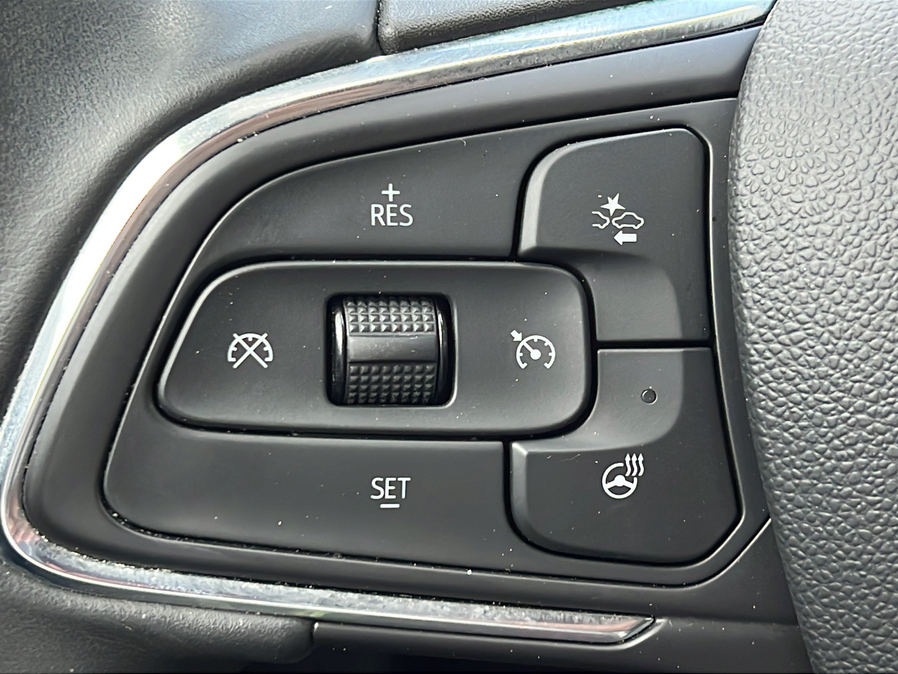 Used 2023 Buick Envision Preferred FWD image 17