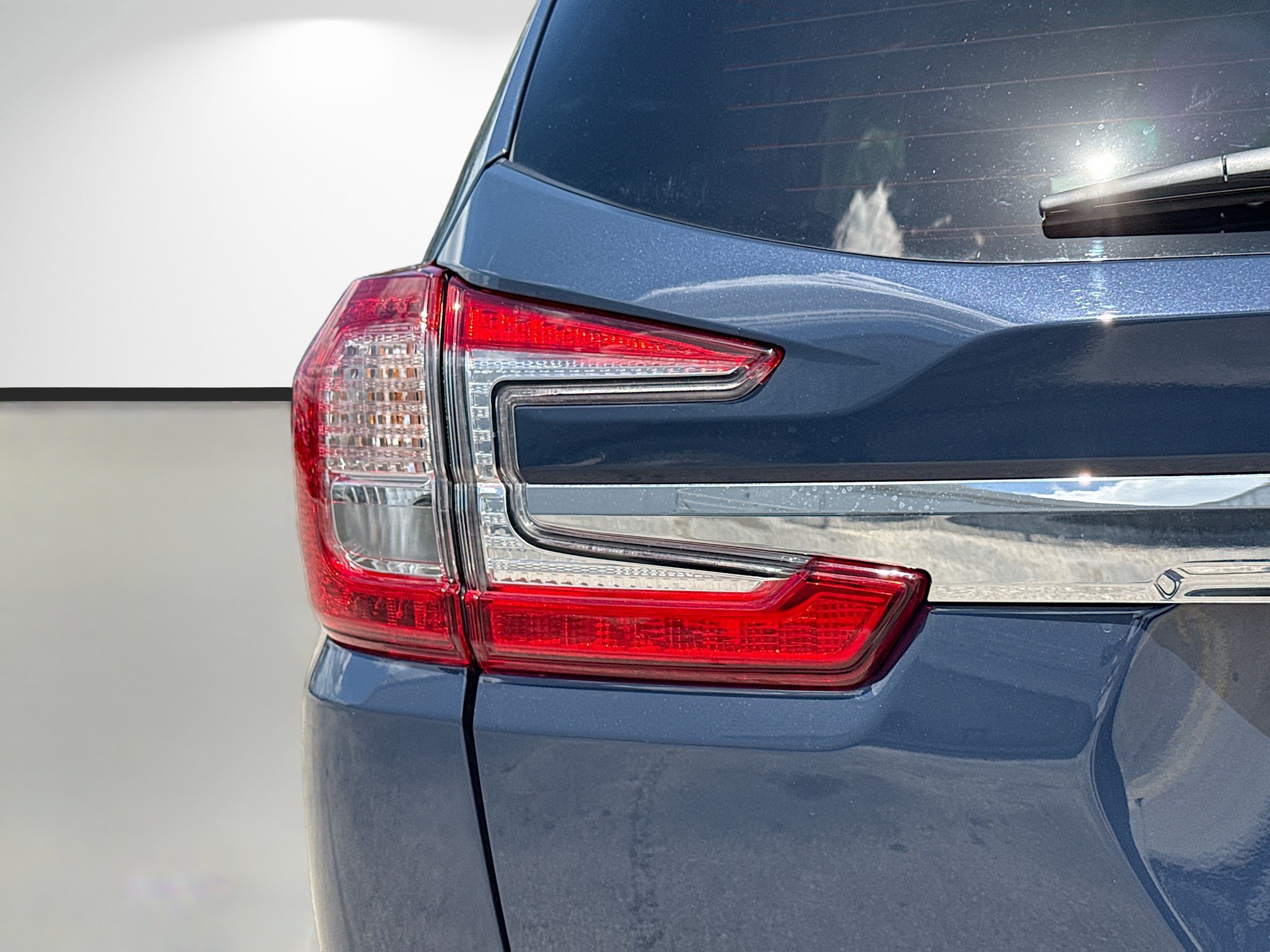 Certified 2024 Subaru Ascent Limited AWD/4WD image 10