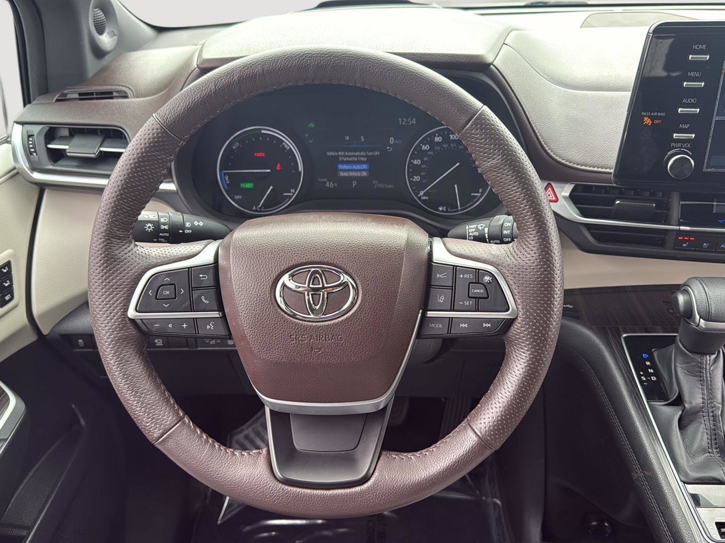 Used 2022 Toyota Sienna Platinum image 28