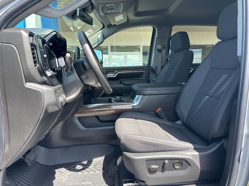 New 2026 Chevrolet Silverado 2500 LT w/ Trail Boss Package AWD/4WD image 15