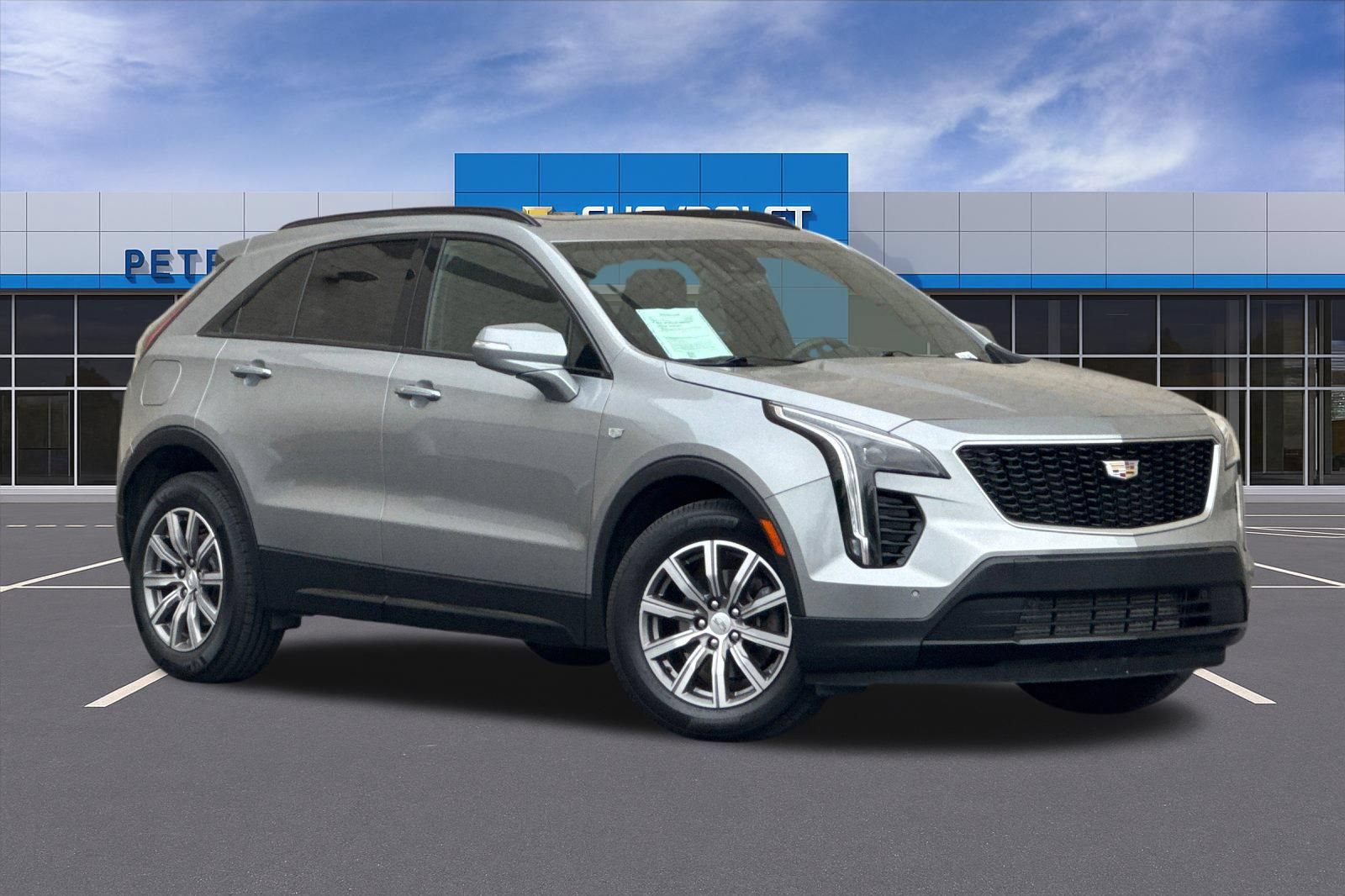 Used 2023 Cadillac XT4 Sport w/ Technology Package AWD/4WD image 2