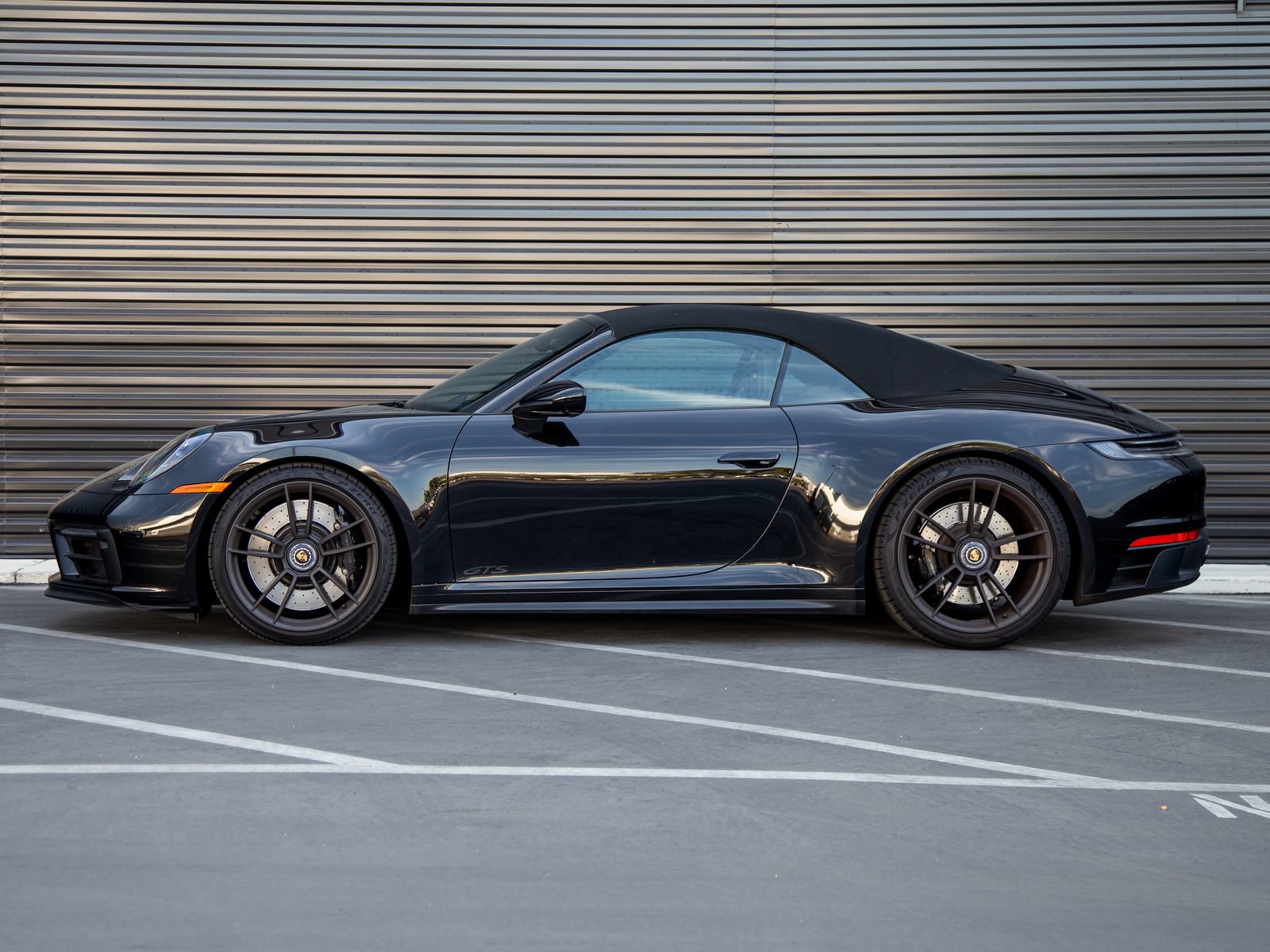 Certified 2023 Porsche 911 Carrera GTS RWD image 2
