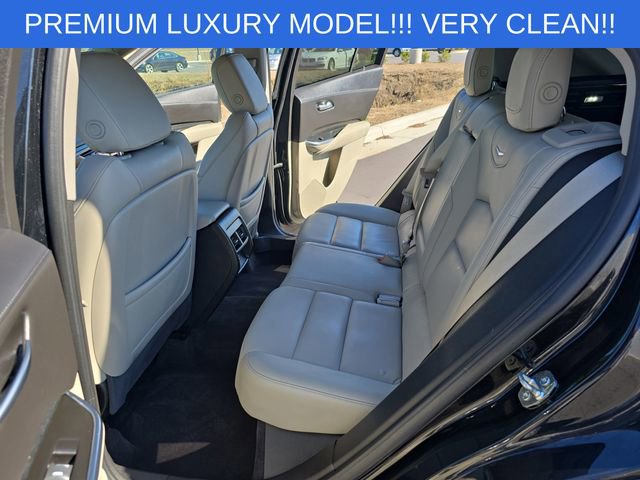 Used 2022 Cadillac XT4 Premium Luxury w/ Safety Alert Package AWD/4WD image 15