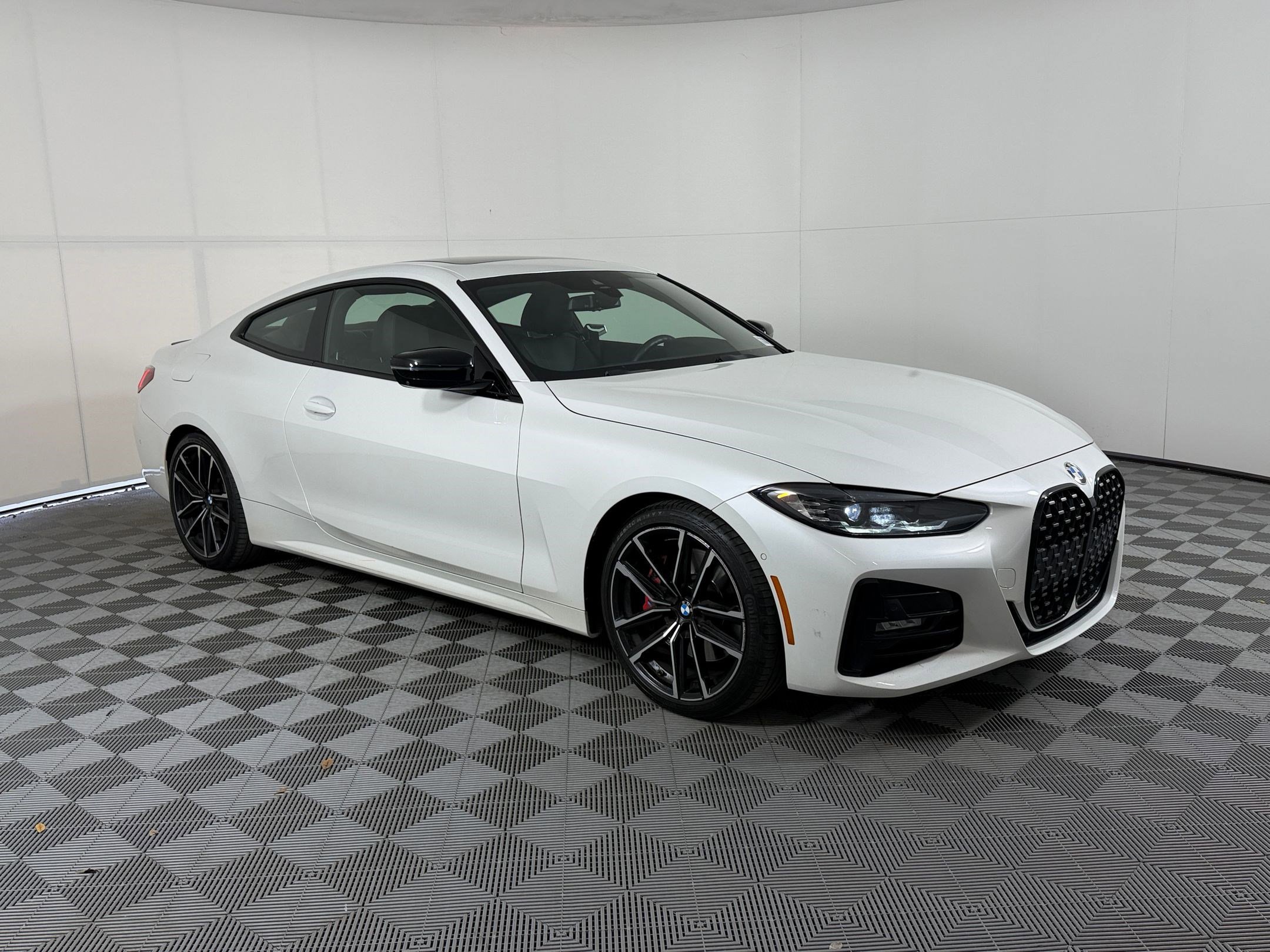 Certified 2023 BMW 430i Coupe w/ M Sport Package image 7