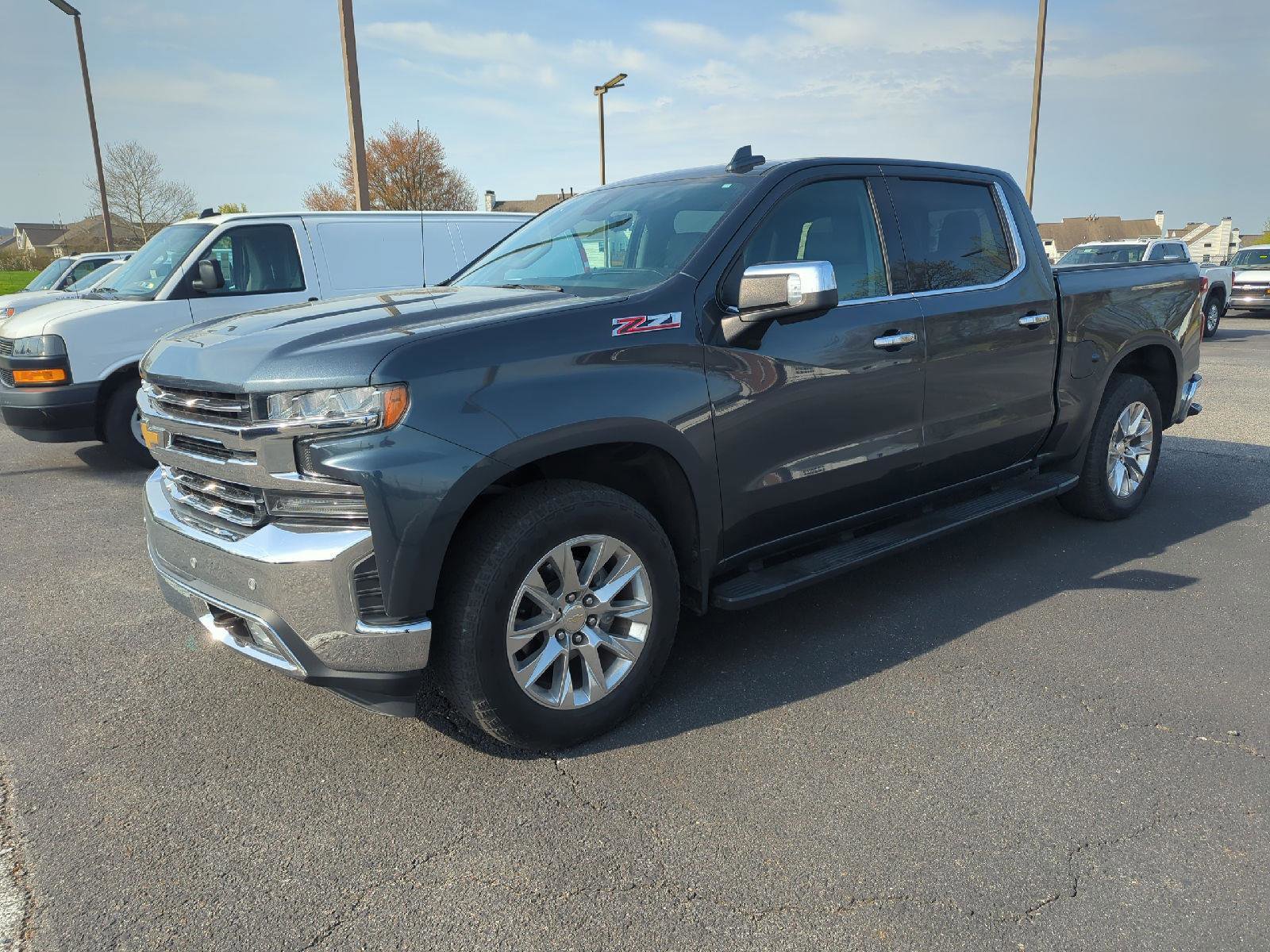 Used 2021 Chevrolet Silverado 1500 LTZ w/ LTZ Premium Package image 3