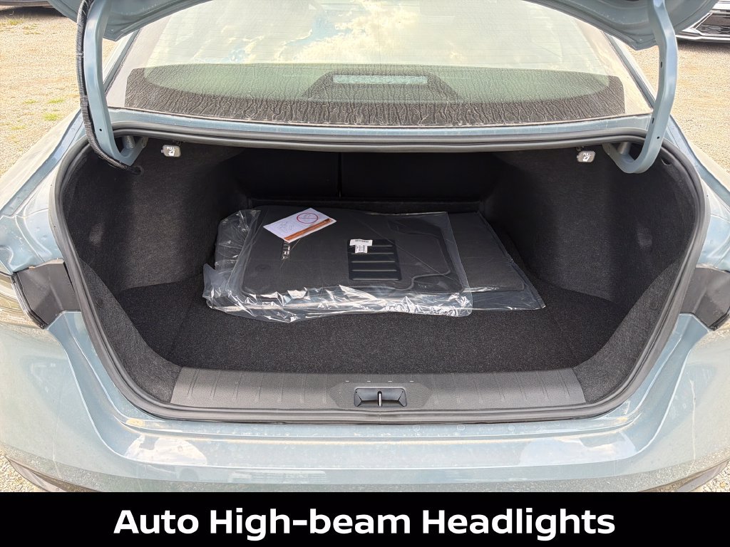 Certified 2027 Nissan Sentra SR w/ Floor Mat Package FWD image 28